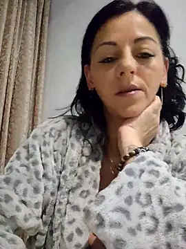 bruneta sexy23 online show from November 2025 04:45:01 AM