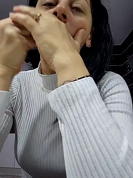 Snapshot of bruneta_sexy23 chatting on February 2025 05:46:02 PM bruneta sexy23 online show from February 2025 05:46:02 PM