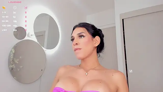 Snapshot of mia_yourmommy chatting on February 2025 09:13:02 AM mia yourmommy online show from February 2025 09:13:02 AM