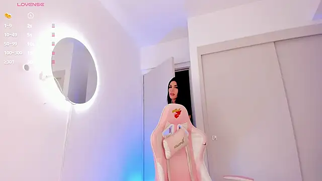 mia yourmommy online show from November 2025 12:44:02 AM