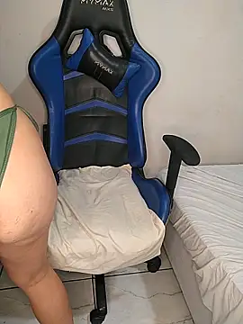 Rafaelayamazaki online show from March 2026 10:00:02 PM