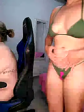 Snapshot of Rafaelayamazaki chatting on January 2025 12:49:02 AM Rafaelayamazaki online show from January 2025 12:49:02 AM