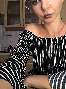 Kristina03 online show from October 2025 09:47:01 PM