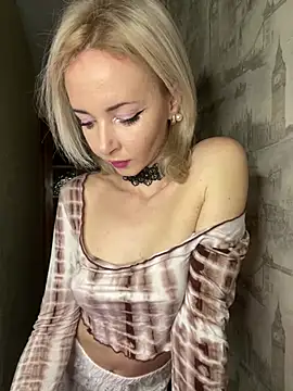 Kristina03 online show from February 2026 09:25:01 PM