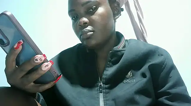 Snapshot of cute_roxie chatting on January 2025 08:31:02 PM cute roxie online show from January 2025 08:31:02 PM