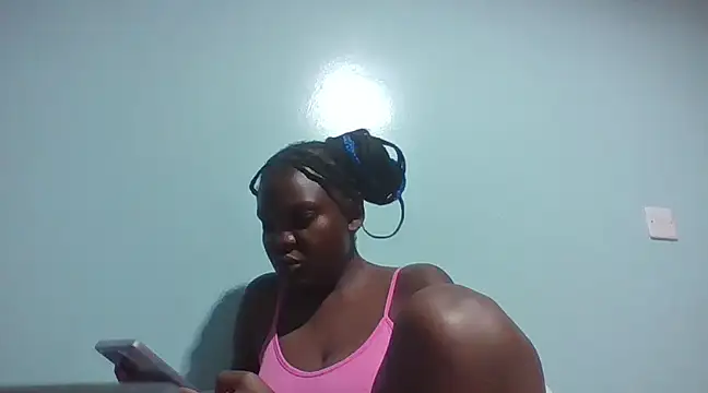 Snapshot of cute_roxie chatting on February 2025 09:53:02 PM cute roxie online show from February 2025 09:53:02 PM