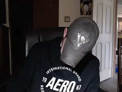 pensguy30 online show from December 2024 06:38:02 PM