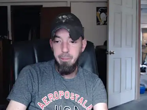 pensguy30 online show from December 2024 07:41:02 PM