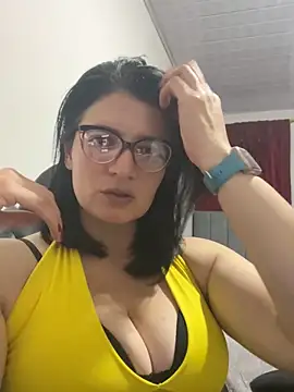 Snapshot of adriana71 chatting on September 2025 08:44:01 PM adriana71 online show from September 2025 08:44:01 PM