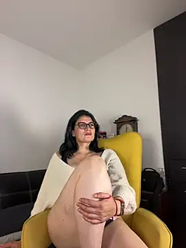 adriana71 online show from June 2026 03:25:02 AM