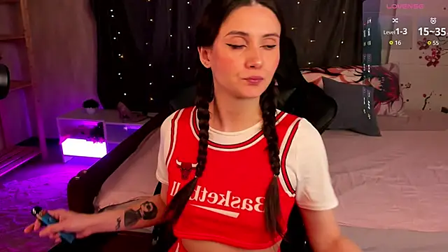 Michel Momsen online show from April 2026 12:12:01 PM