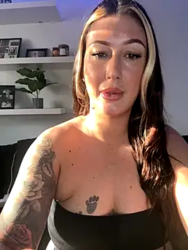 Snapshot of MissyLeeX chatting on October 2025 08:49:02 AM MissyLeeX online show from October 2025 08:49:02 AM