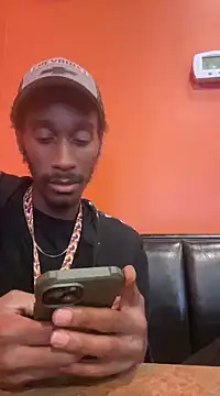 Snapshot of ITSONLYKENNY chatting on February 2025 08:12:01 PM ITSONLYKENNY online show from February 2025 08:12:01 PM