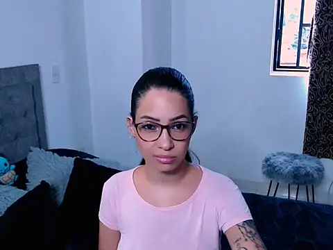 diana  34 online show from May 2026 10:54:01 PM