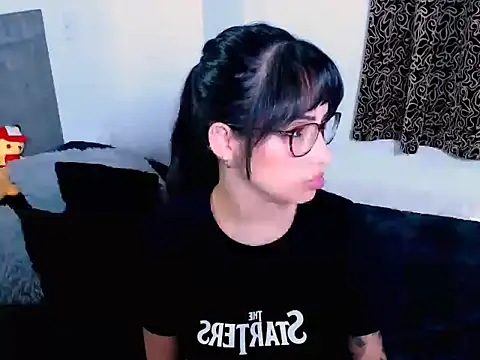 diana  34 online show from November 2025 11:59:01 PM