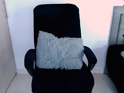 diana  34 online show from March 2026 04:35:01 PM