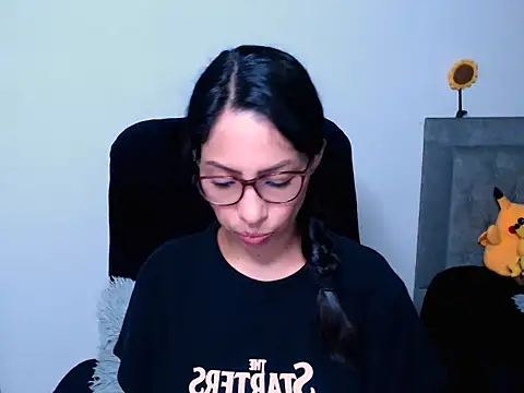 diana  34 online show from February 2026 12:23:01 AM