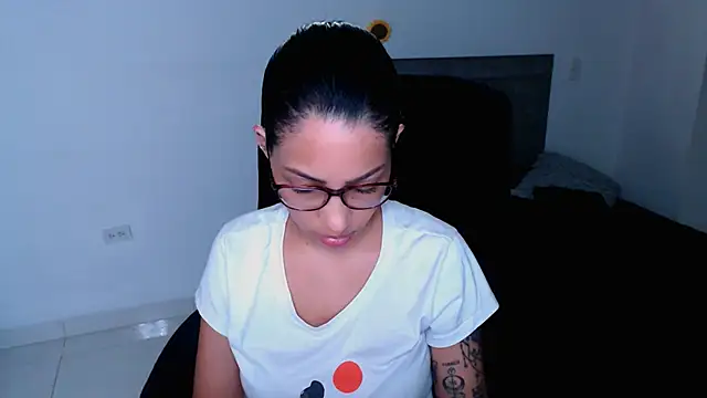 diana  34 online show from May 2026 11:34:02 PM