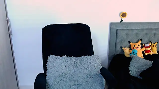 diana  34 online show from May 2026 10:49:01 PM