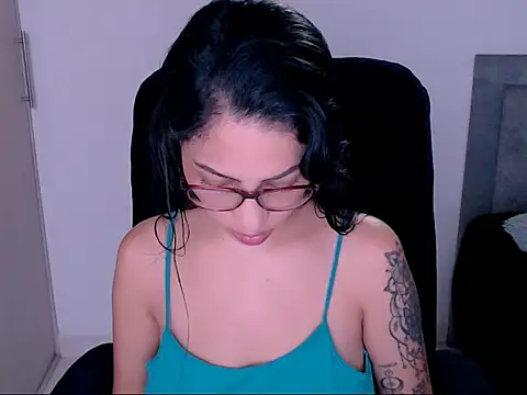 Snapshot of diana__34 chatting on October 2025 10:51:02 PM diana 34 online show from October 2025 10:51:02 PM