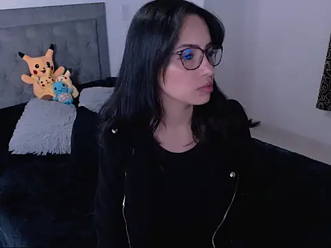 Snapshot of diana__34 chatting on September 2025 12:33:01 AM diana 34 online show from September 2025 12:33:01 AM