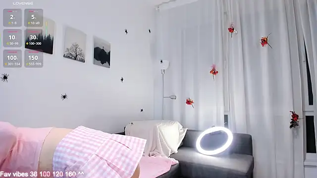 Snapshot of elizziMeiko__ chatting on November 2025 03:49:02 AM elizziMeiko online show from November 2025 03:49:02 AM