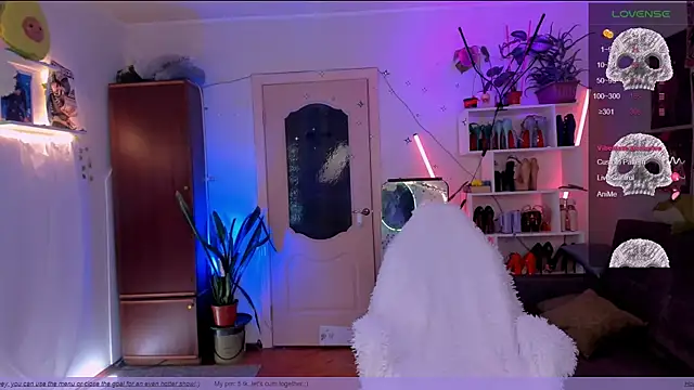 Fridart-house Fortuna online show from November 2025 12:54:01 AM