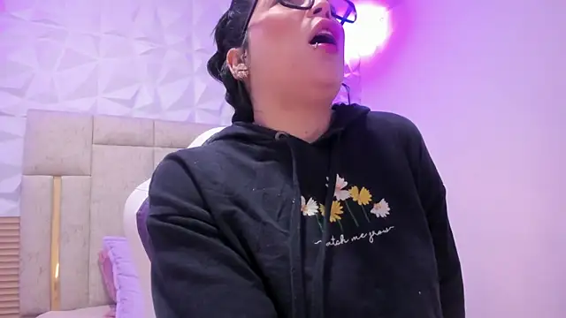 PauletteJ online show from February 2026 12:05:02 PM