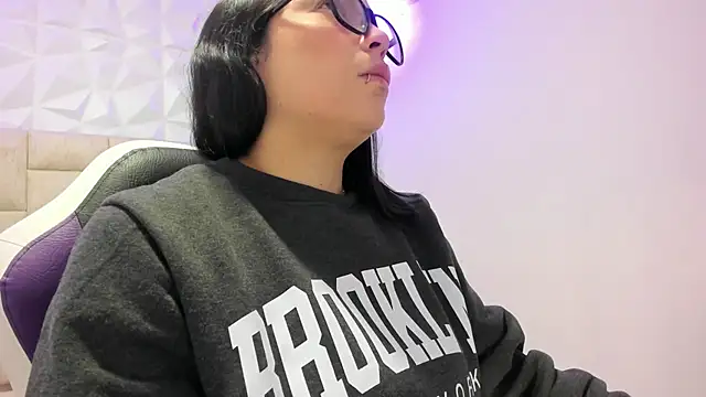 PauletteJ online show from February 2026 11:44:02 AM