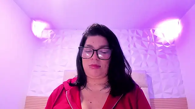 Snapshot of PauletteJ chatting on April 2026 11:50:01 AM PauletteJ online show from April 2026 11:50:01 AM