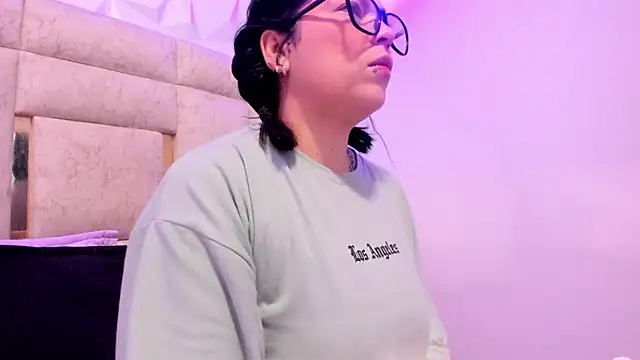 PauletteJ online show from March 2026 11:49:01 AM