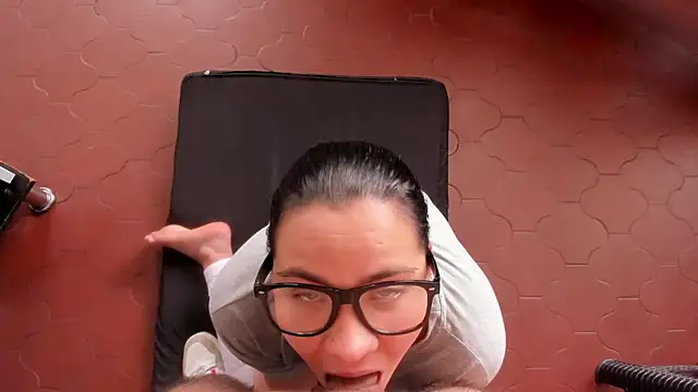 Snapshot of boomboomHooT chatting on March 2025 05:57:02 PM boomboomHooT online show from March 2025 05:57:02 PM