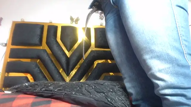 Helennahot online show from March 2026 06:51:02 PM