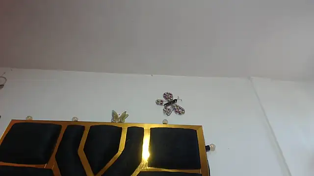 Helennahot online show from February 2026 06:10:02 PM