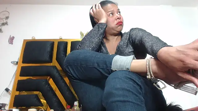 Helennahot online show from March 2026 07:54:02 PM