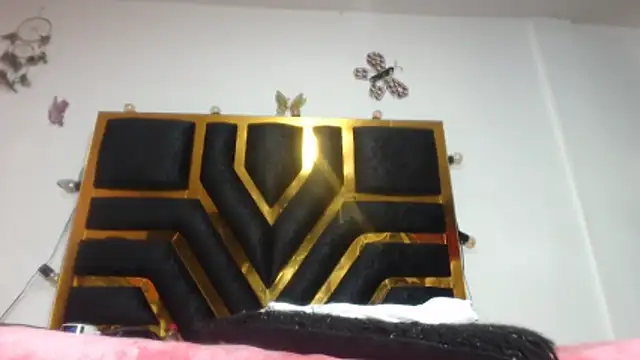 Helennahot online show from March 2026 06:30:02 PM