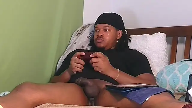 Snapshot of Carolinayoungin chatting on October 2025 07:00:01 PM Carolinayoungin online show from October 2025 07:00:01 PM