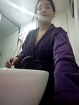 abbymora online show from September 2025 06:50:01 PM