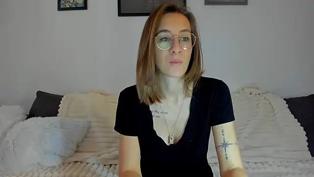 Snapshot of DesireMore90 chatting on January 2026 07:56:01 AM DesireMore90 online show from January 2026 07:56:01 AM