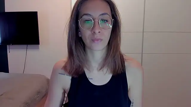 DesireMore90 online show from March 2026 01:16:01 PM