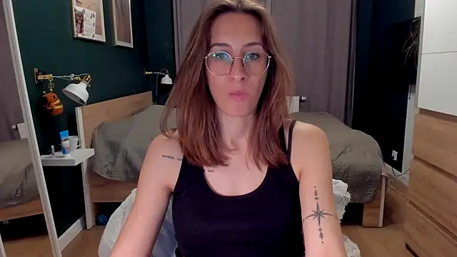 DesireMore90 online show from April 2026 06:42:01 PM