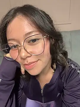 abbyhall  online show from May 2026 10:36:01 PM