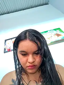 Snapshot of Bellota_22_Fuckme chatting on October 2025 08:43:02 PM Bellota 22 Fuckme online show from October 2025 08:43:02 PM