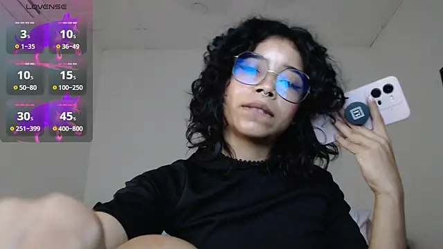 Snapshot of Putaku_San chatting on October 2025 04:02:02 AM Putaku San online show from October 2025 04:02:02 AM