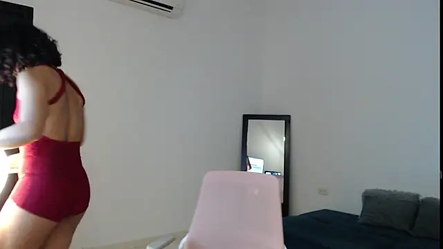 Snapshot of Putaku_San chatting on March 2025 01:53:02 AM Putaku San online show from March 2025 01:53:02 AM