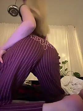 VeraSerephina online show from December 2025 09:41:01 PM
