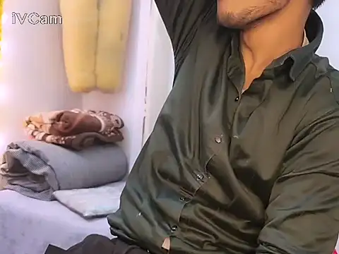 Snapshot of felix_dion chatting on January 2026 05:09:02 PM felix dion online show from January 2026 05:09:02 PM