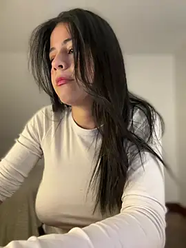 Snapshot of CuteKira7 chatting on February 2026 03:14:01 AM CuteKira7 online show from February 2026 03:14:01 AM