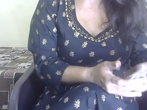 Snapshot of Lusty_Wife1 chatting on September 2025 08:09:01 AM Lusty Wife1 online show from September 2025 08:09:01 AM