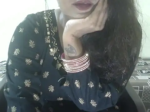 Snapshot of Lusty_Wife1 chatting on September 2025 09:21:01 AM Lusty Wife1 online show from September 2025 09:21:01 AM